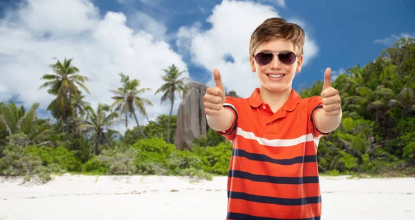Travel Tourism Summer Vacation Concept Portrait Happy Smiling Boy Sunglasses — Foto de Stock