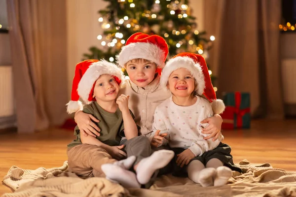 Christmas Winter Holidays Childhood Concept Happy Little Girl Boys Santa — Stockfoto