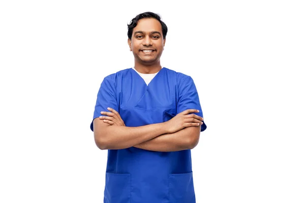 Здравоохранение Профессия Медицина Счастливый Улыбающийся Индийский Врач Медбрат Синей Форме — стоковое фото