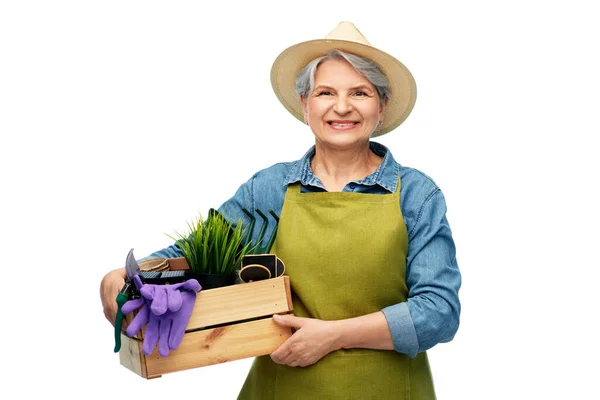 Kertészkedés Gazdálkodás Idősek Koncepciója Portré Mosolygós Idős Zöld Kötényben Szalmakalap — Stock Fotó