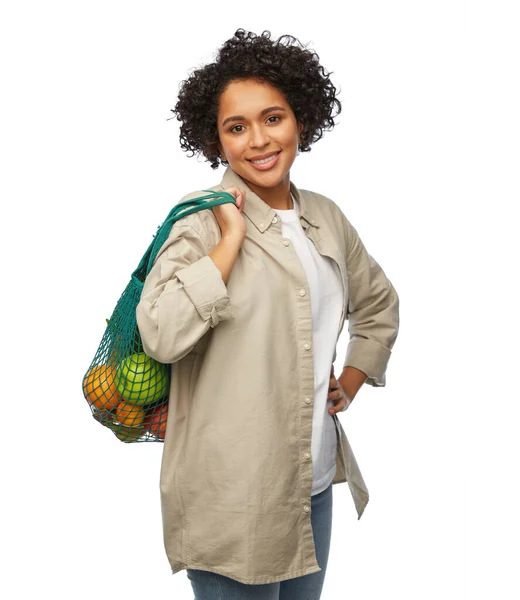 Sustentabilidade Compras Alimentos Conceito Ecológico Mulher Sorridente Feliz Segurando Saco — Fotografia de Stock