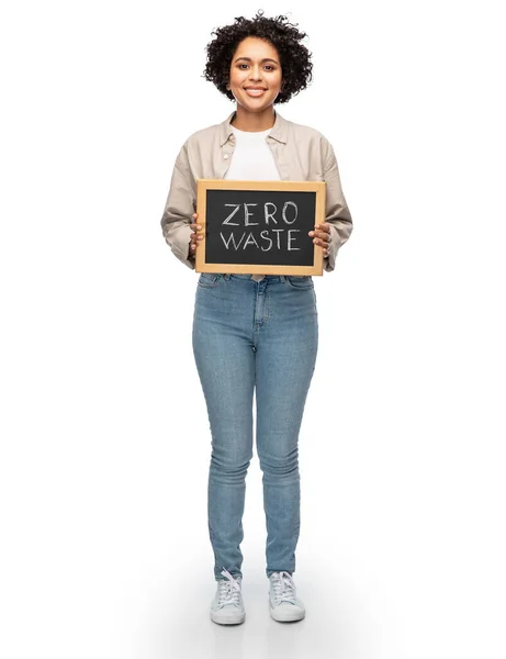 Eco Living Milieu Duurzaamheid Concept Vrolijke Glimlachende Vrouw Met Krijtbord — Stockfoto