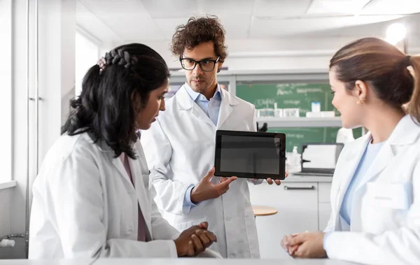 Science Research Work People Concept International Group Scientists Tablet Computer — Stock Photo, Image