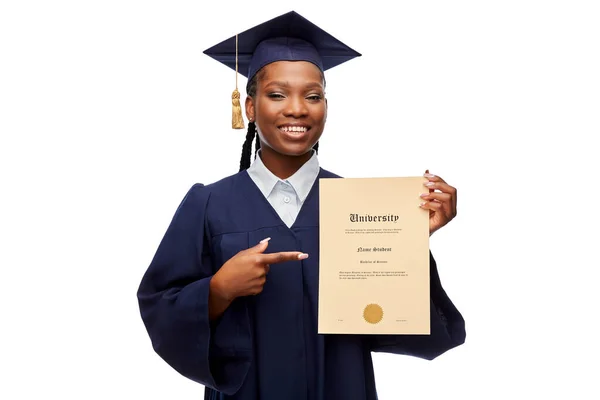 Eğitim Mezuniyet Insan Konsepti Havan Panosu Üniversite Diplomasını Beyaz Arka — Stok fotoğraf