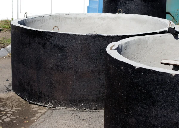 Anillos de hormigón para agua o pozos de extracción —  Fotos de Stock