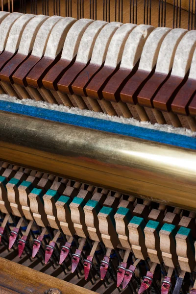 Old inside element piano — Stock Photo, Image