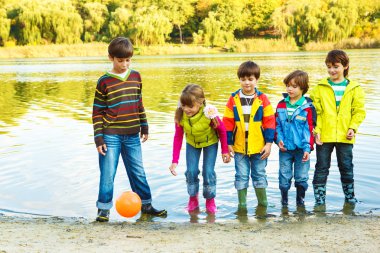 fondo abstracto luminoso simétrico