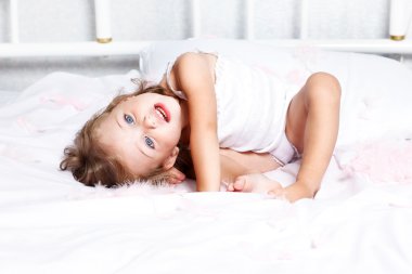 Tatlı küçük kız