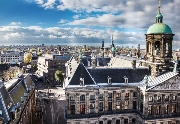 Koninklijk Paleis in amsterdam, Nederland — Stockfoto