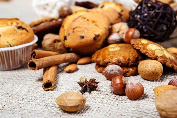 Nuts, species and cookies — Stock Photo, Image