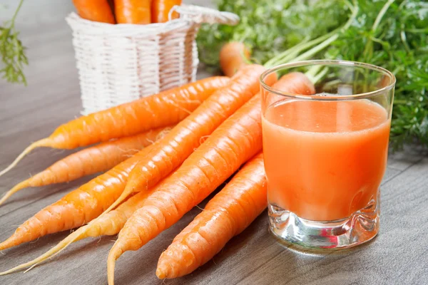 Fresh carrot juice — Stock Photo, Image