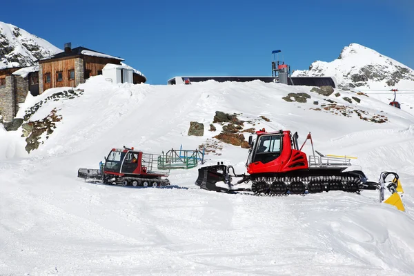 Snowcat vehicles — Stock Photo, Image