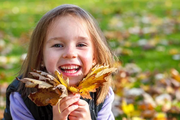 Happy autumn preschool girl — Stock Photo, Image