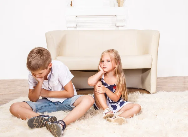 Angry siblings — Stock Photo, Image