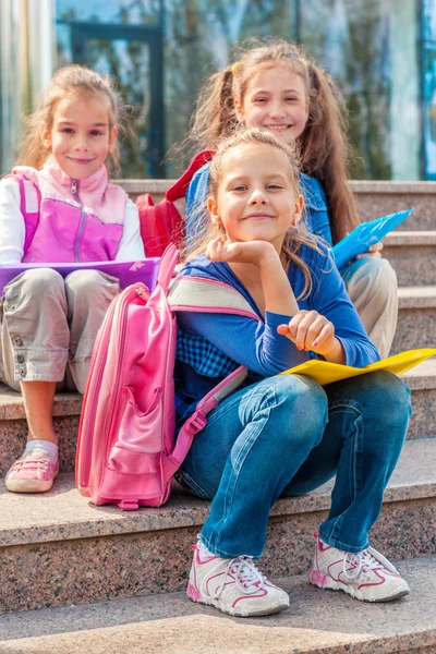 Escuela niñas de edad —  Fotos de Stock