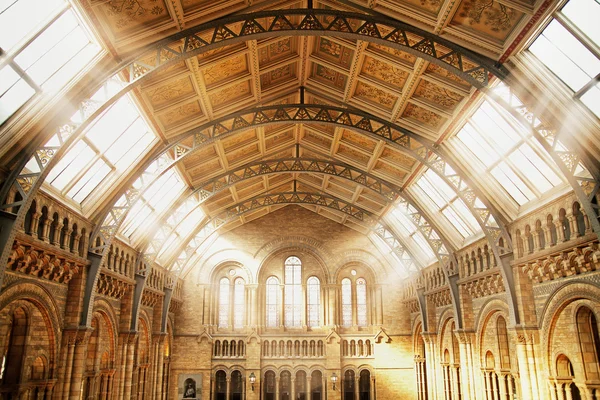 Hermoso interior de un edificio antiguo — Foto de Stock