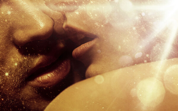 Романтический портрет поверх губ
