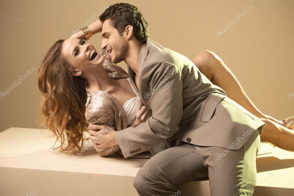 Сексуальная парочка весело провела свободное время Сексуальная парочка весело провела свободное время