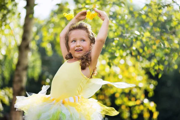 Retrato de pequeno bailarino bonito — Fotografia de Stock