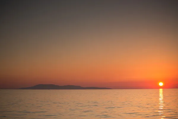 Bel tramonto sul mare tropicale Foto Stock