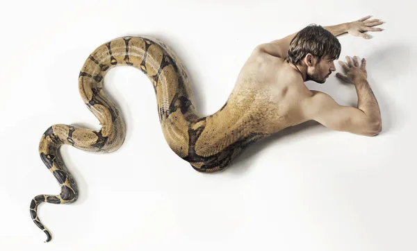 Foto d'arte presneting l'uomo serpente — Foto Stock