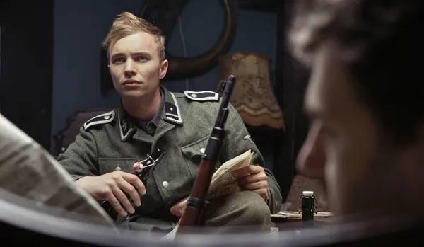 Porträt des jungen deutschen Soldaten — Stockfoto