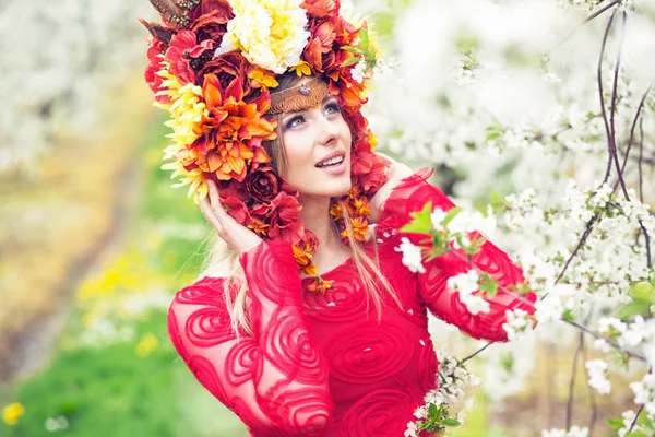 Foto conceptual de la rubia Lady Spring —  Fotos de Stock