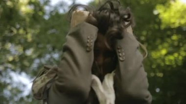 Yalnız ve üzgün bir kadın