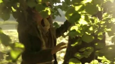 Yalnız ve üzgün bir kadın