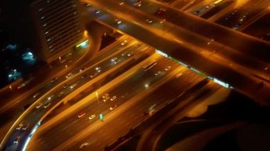 Dubai 'nin gökdelenlerine gece görüşü