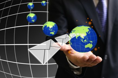 Elini Küreselleşme kavramı içinde iletişim