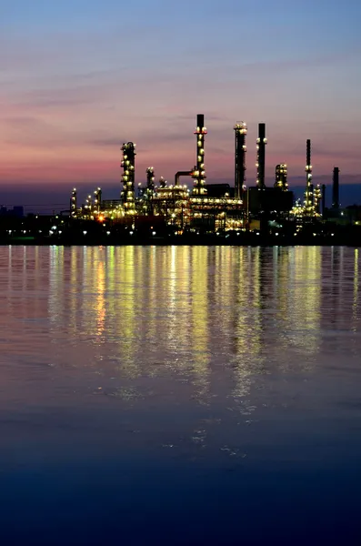 Sunrise scene of Oil refinery — Stock Photo, Image