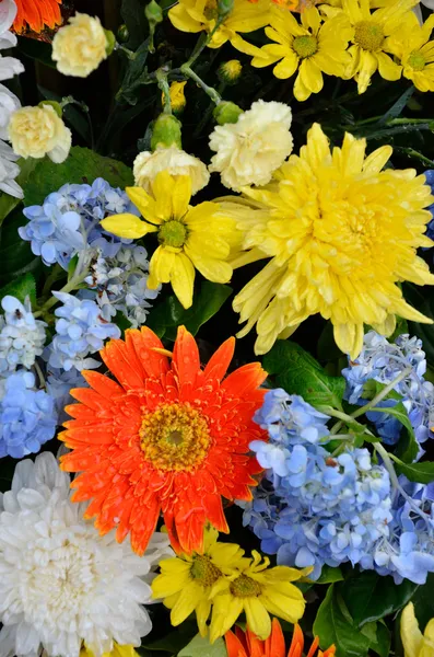 Bom buquê de flores — Fotografia de Stock