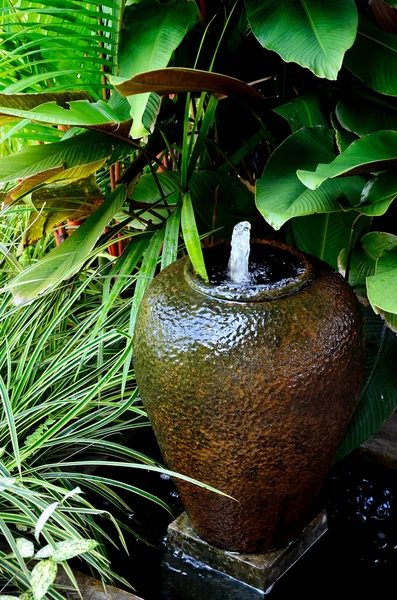 Fountain in earthenware — Stock Photo, Image