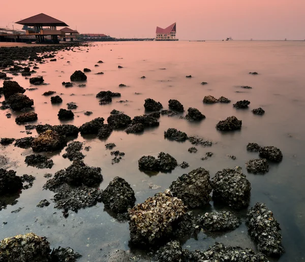 Море і каменя на Срірача, Чонбурі, Таїланд — стокове фото