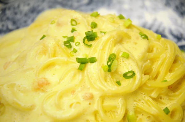 Spagetti carbonara Japon tarzı — Stok fotoğraf