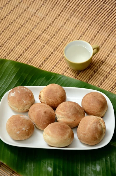 Round bread — Stock Photo, Image