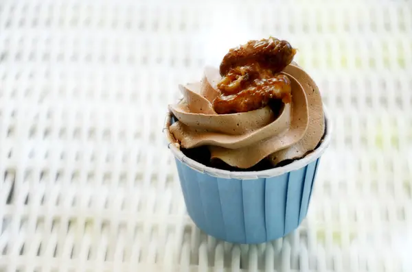 Cupcake con noce caramello — Foto Stock