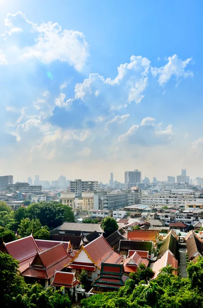 曼谷城市景观与漂亮的蓝色天空 — 图库照片