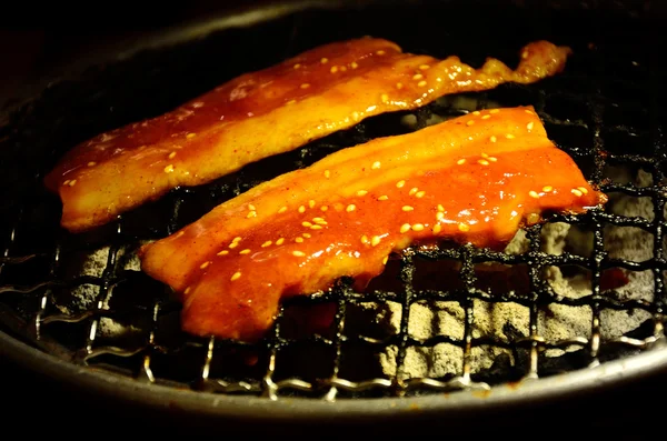 Vynikající cukrové řepy na grilu, vaření — Stock fotografie