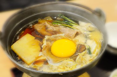 Sukiyaki Japon tarzı