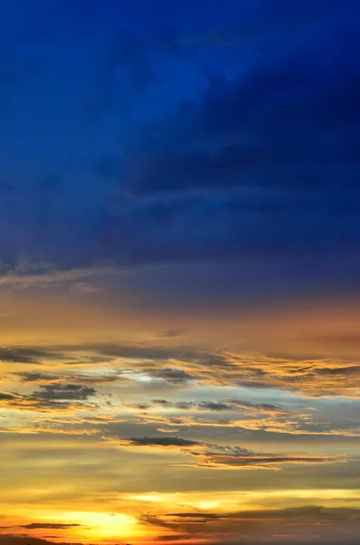 Mooie zonsondergang hemelachtergrond — Stockfoto