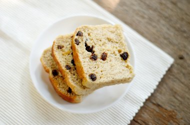 Raisin bread
