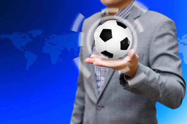 Fußballspielkonzept, Ball in der Hand — Stockfoto
