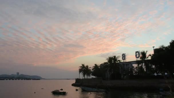 Zeitraffer Des Abendhimmels Mit Der Silhouette Der Insel Koh Loy — Stockvideo