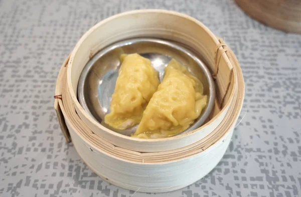Streamed Dumplings Bamboo Container Nagylátószögű — Stock Fotó