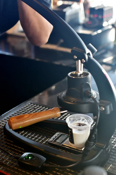 Chonburi Thailand Mar Barista Push Manual Espresso Maker Dirty Coffee — Stock Photo, Image