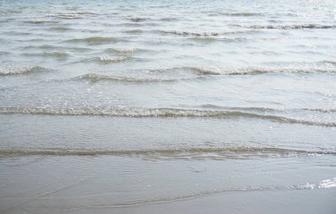 Huzurlu bir arka plan, deniz sörfü 