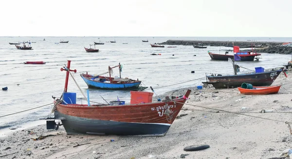 Chonburi Thailand March Fisherman Boat Moored Beach Low Tide Sea — Stock Photo, Image