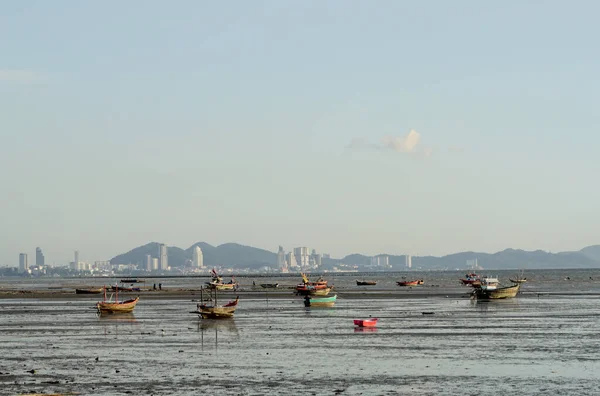 Chonburi Thailand March Halászhajó Láp Alacsony Dagályú Tengeren 2022 Március — Stock Fotó